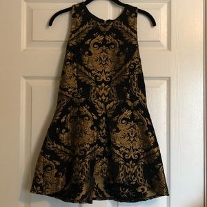 Gianni Bini Black and Gold Top